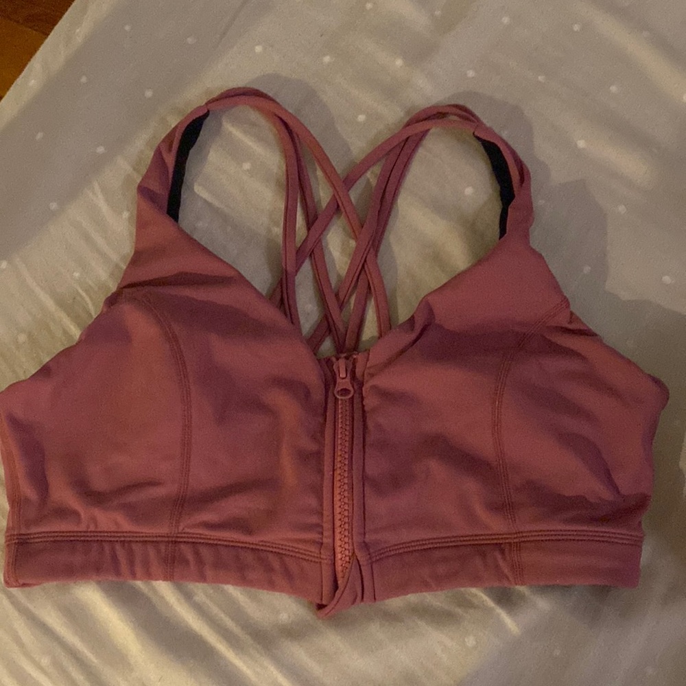 Front close nursing sports bra
